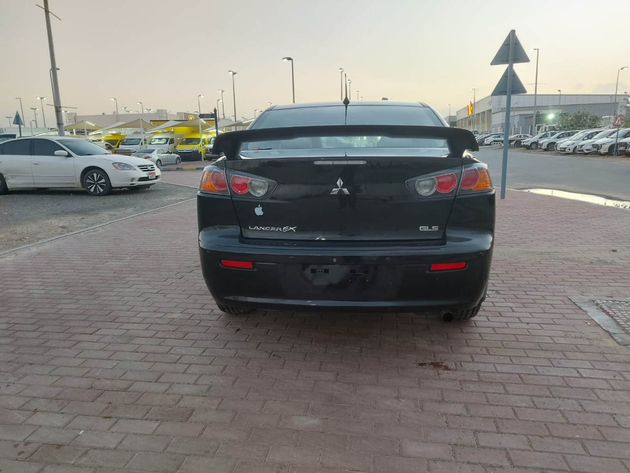 Mitsubishi Lancer - Image 2