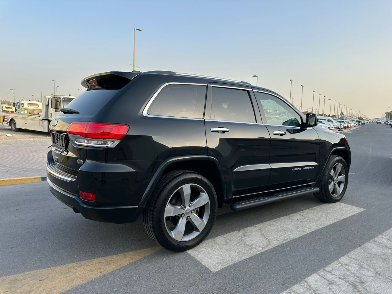 Jeep Grand Cherokee - Image 8
