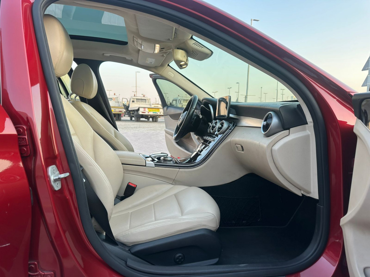 Mercedes Benz C-Class - Image 10