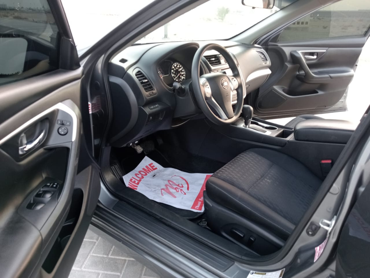 Nissan Altima - Image 11