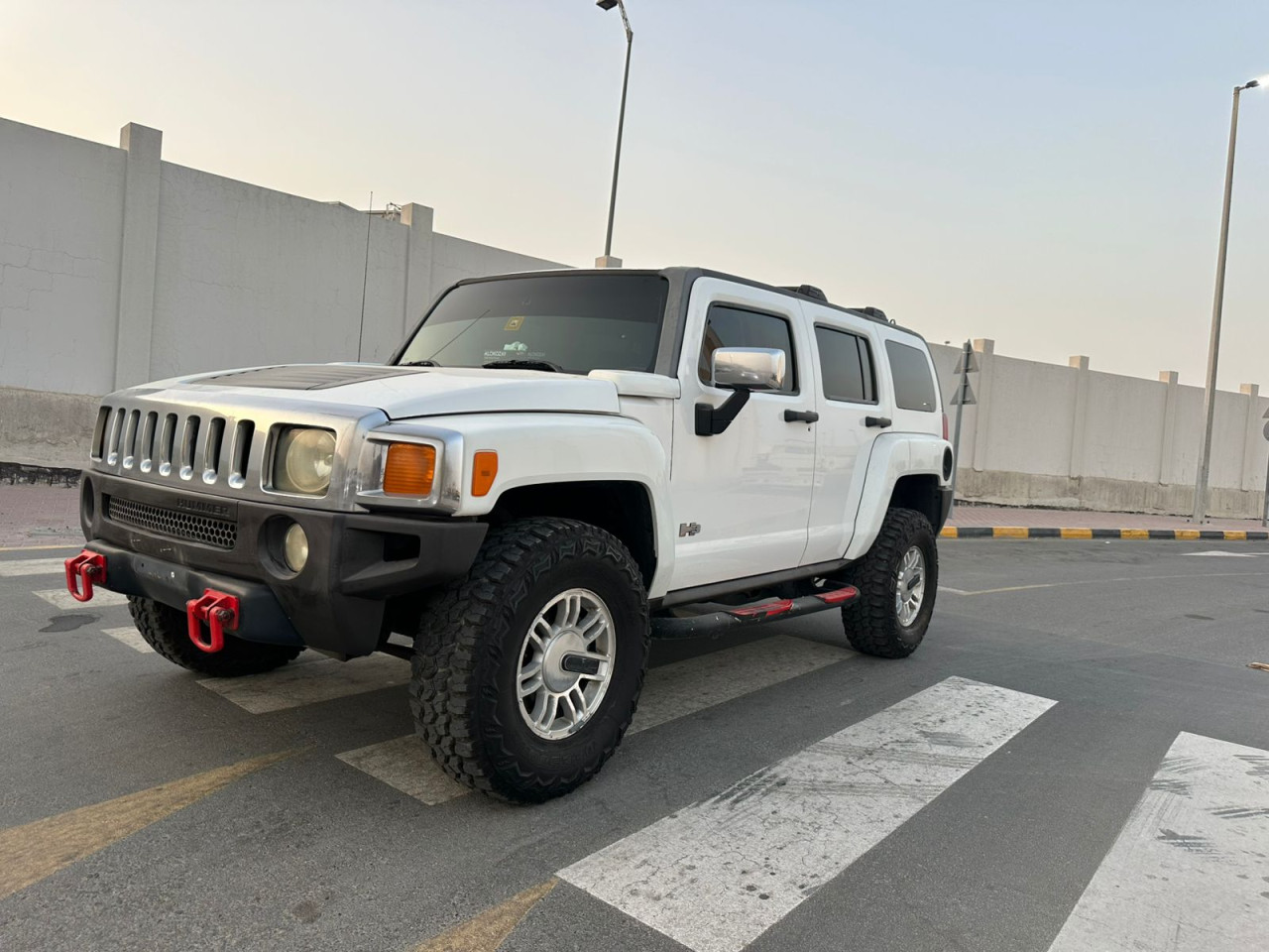 Hummer H3 - Image 6