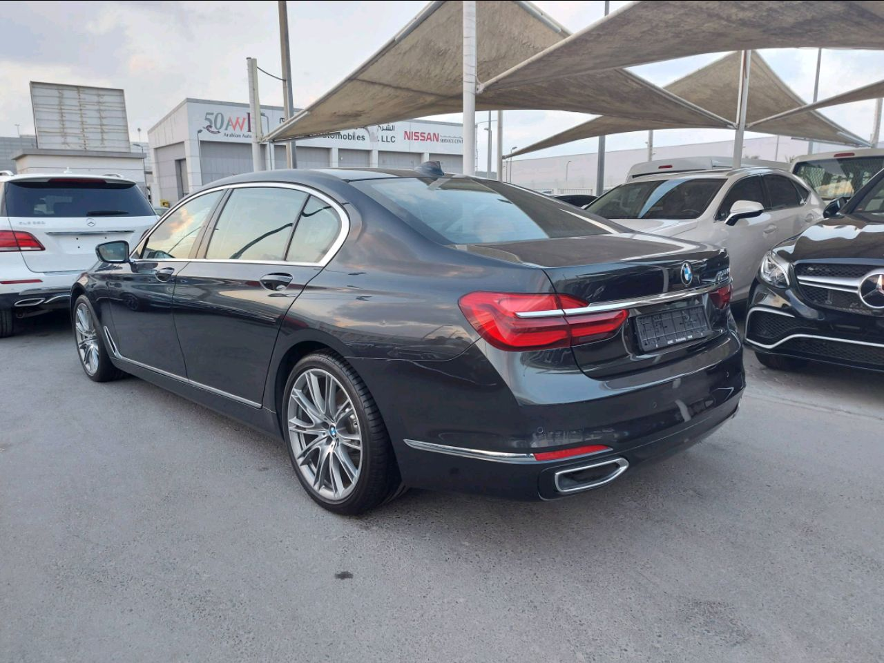 BMW 7-Series - Image 3