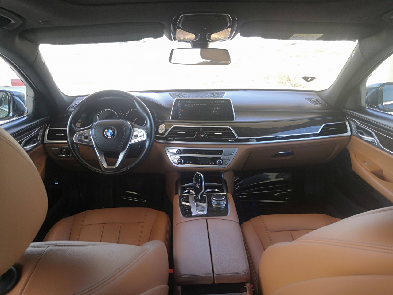 BMW 7-Series - Image 7