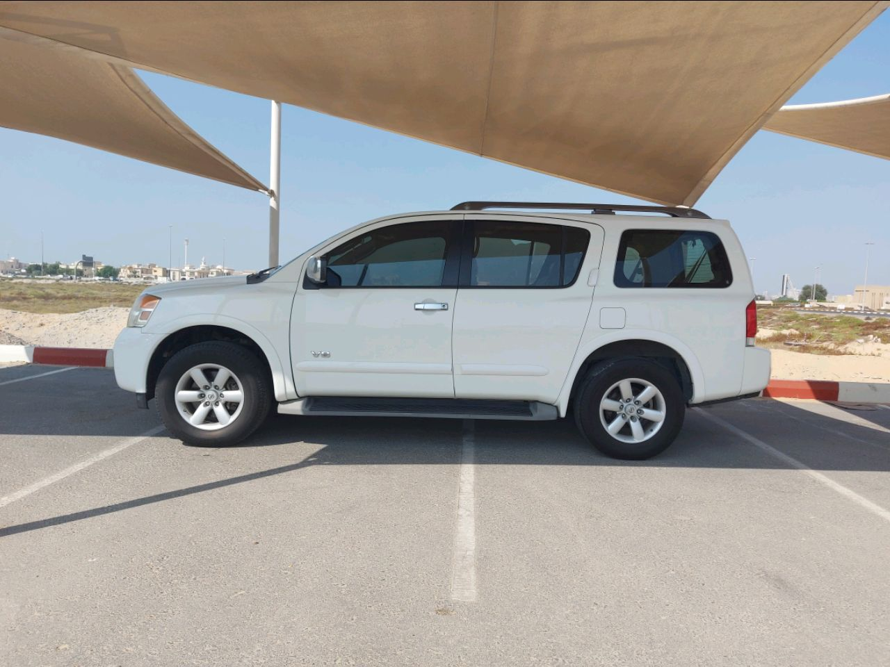 Nissan Armada - Image 2