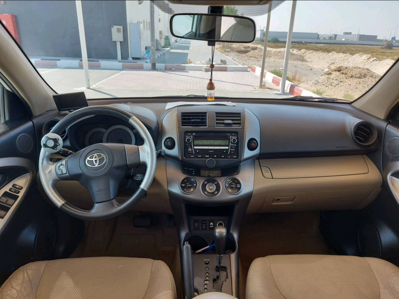 Toyota Rav 4 - Image 2