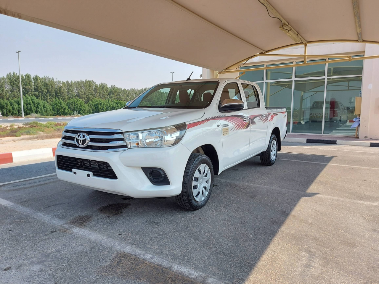 Toyota Hilux - Image 6