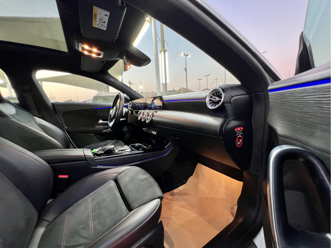 Mercedes Benz CLA - Image 3