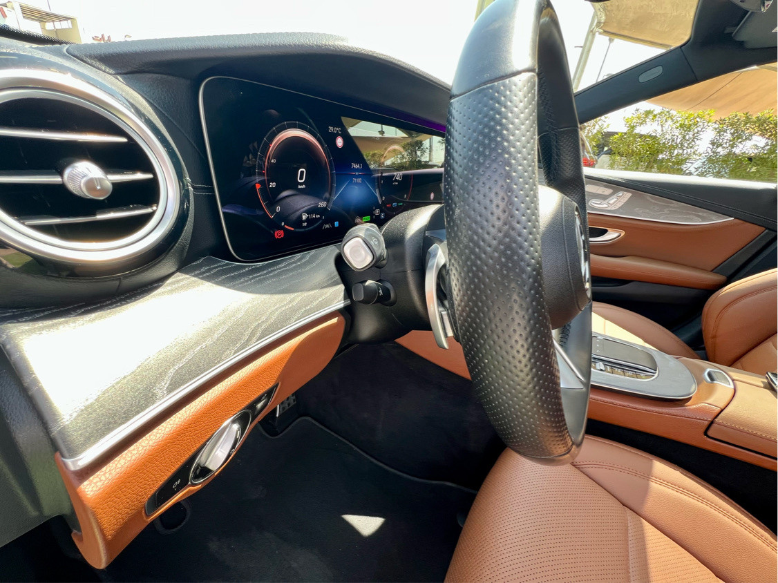 Mercedes Benz E-Class - Image 11