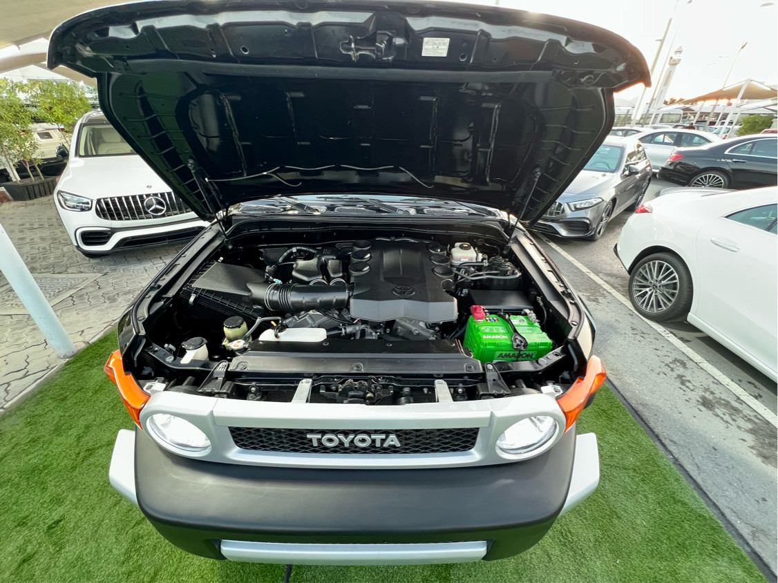 Toyota FJ Cruiser - Image 12