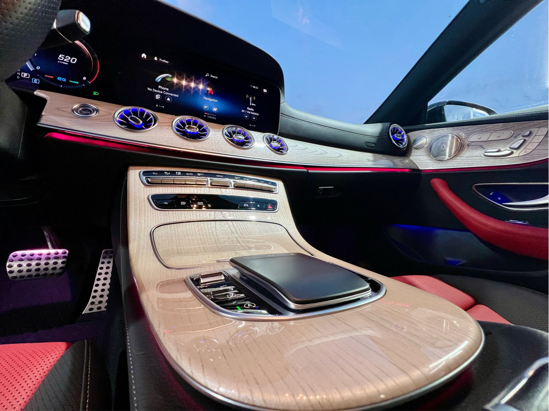 Mercedes Benz E-Class - Image 10