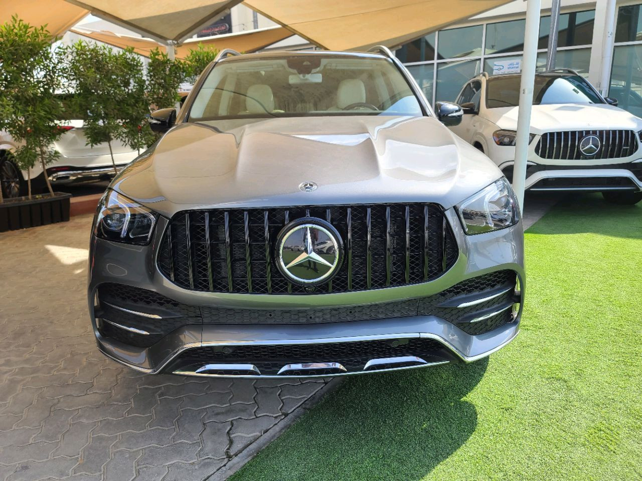 Mercedes Benz GLE SUV - Image 4