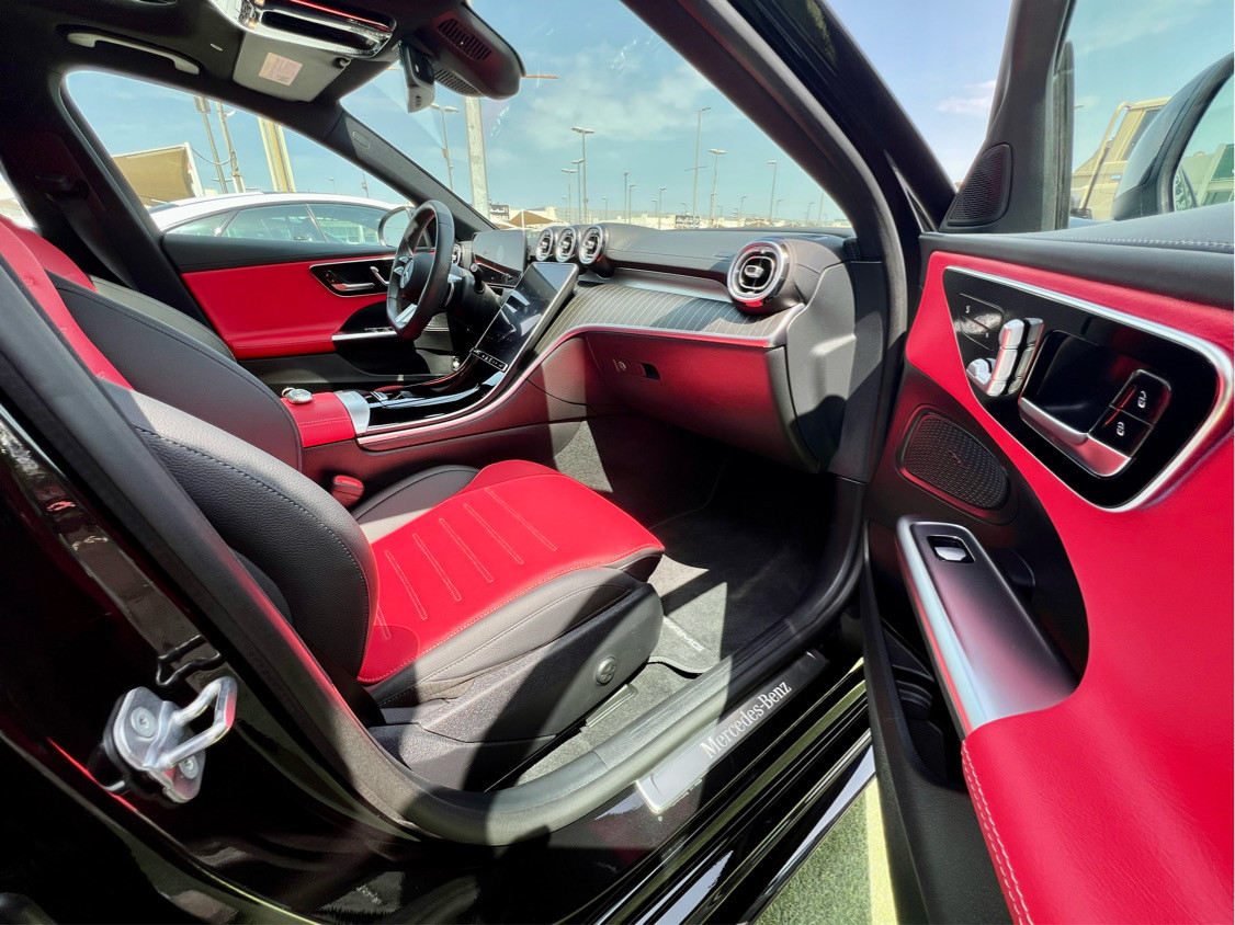 Mercedes Benz C-Class - Image 12