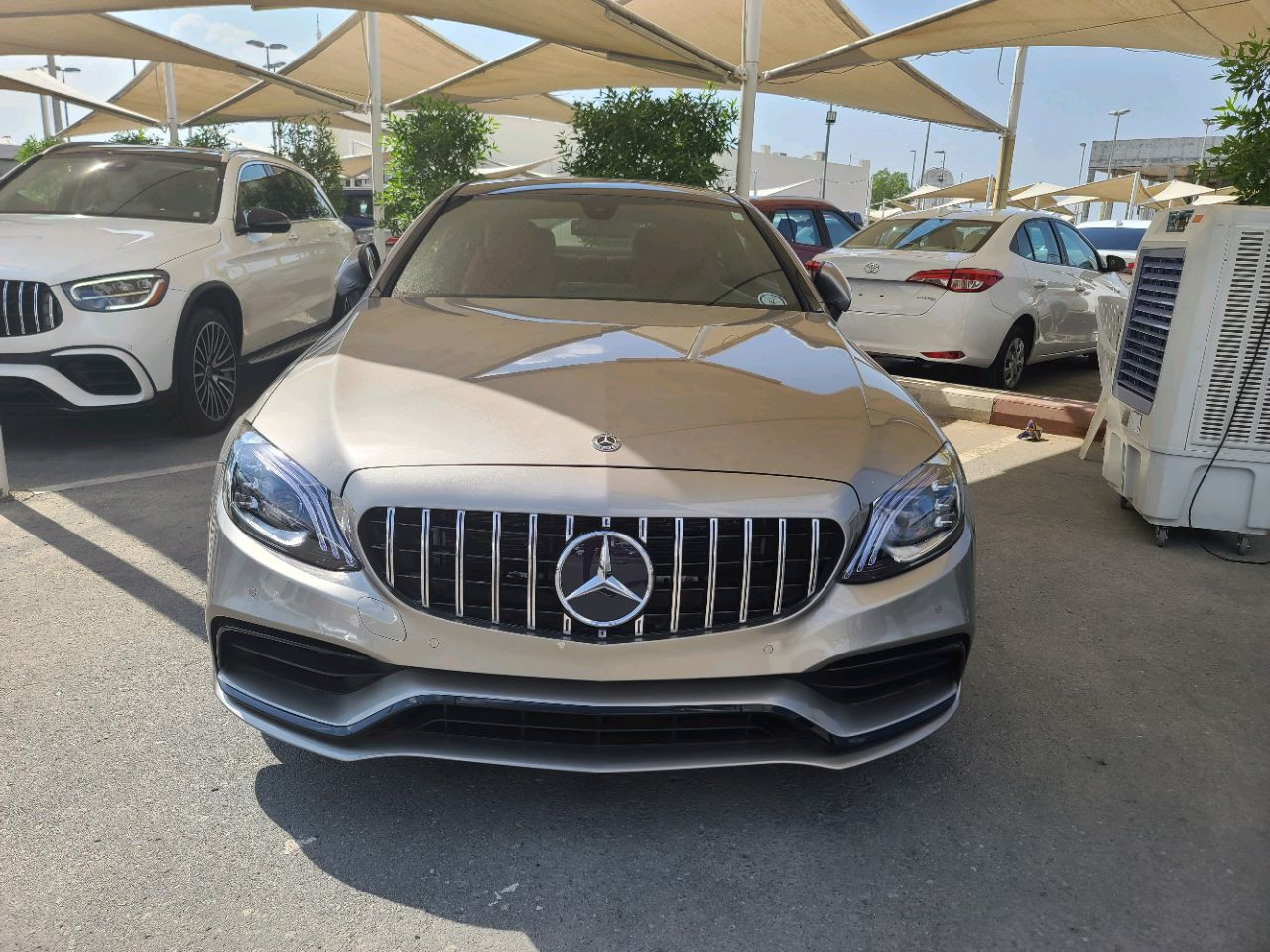 Mercedes Benz C-Class - Image 10