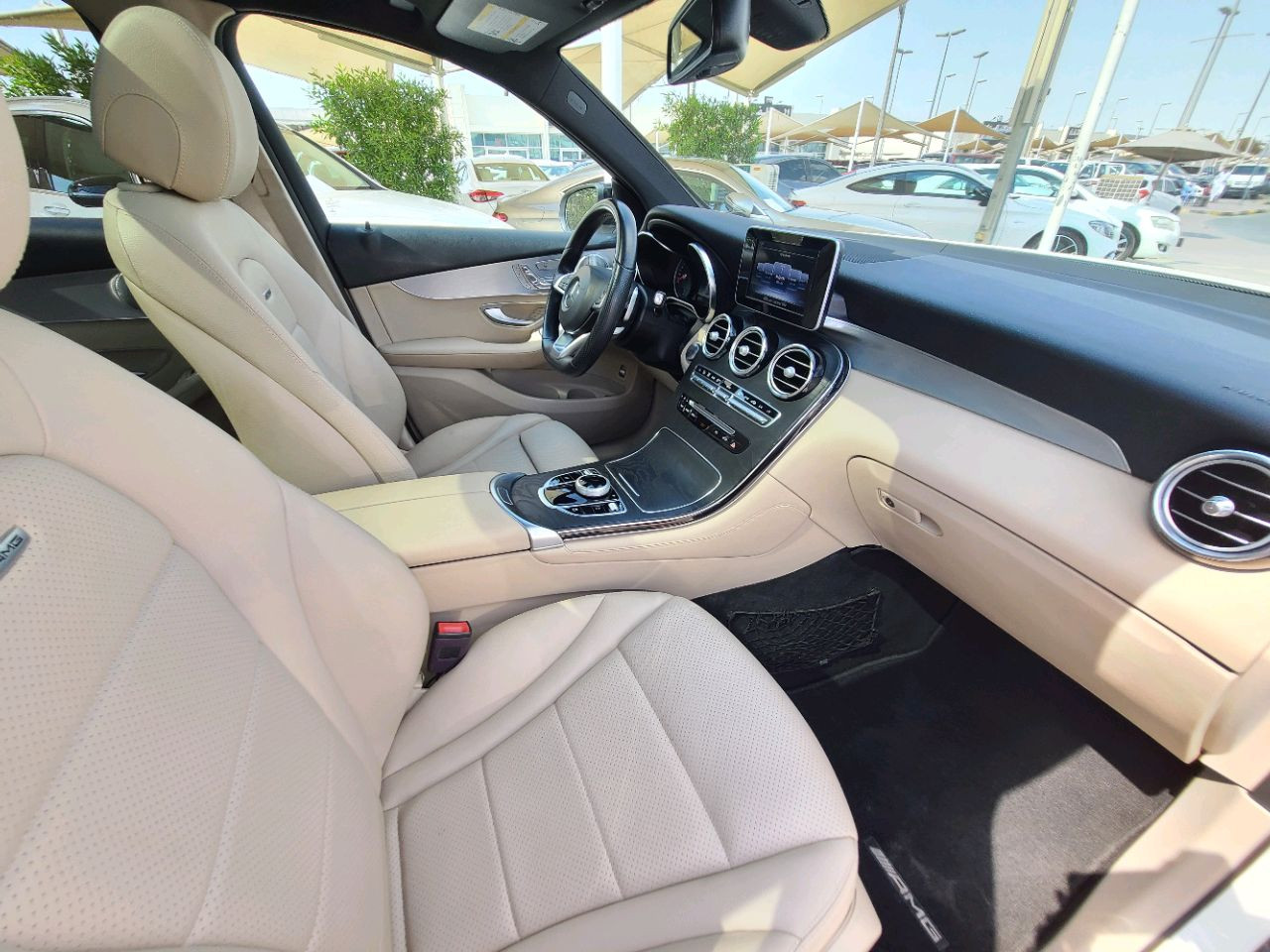 Mercedes Benz GLC - Image 10