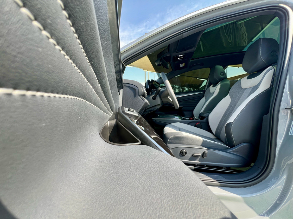 Volkswagen ID.4 - Image 12
