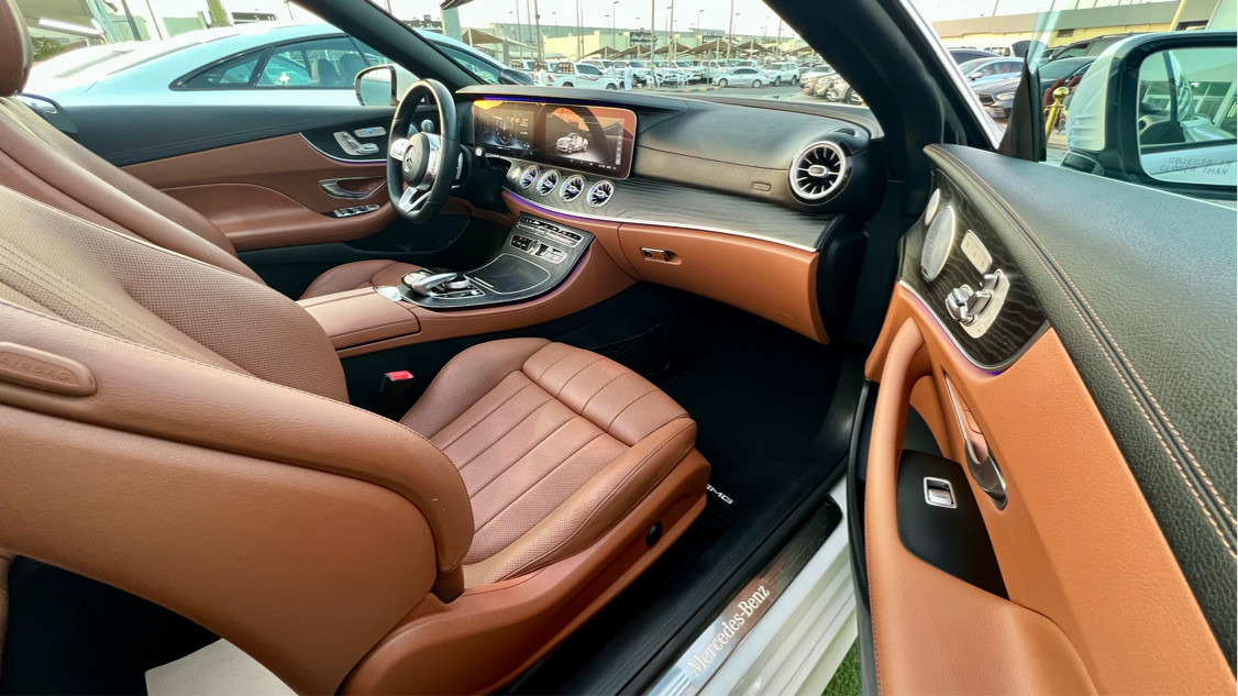 Mercedes Benz E-Class - Image 11
