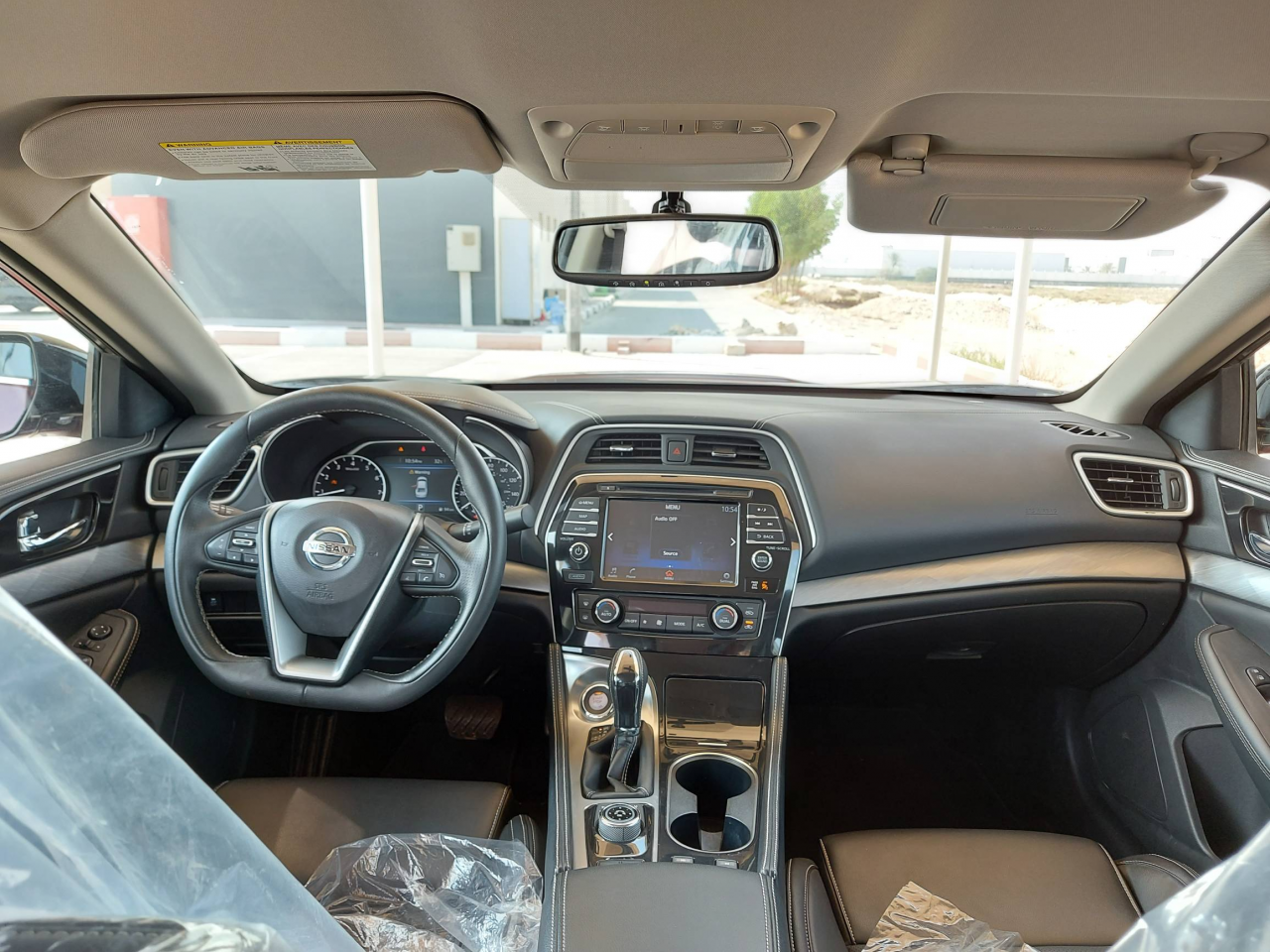 Nissan Maxima - Image 2