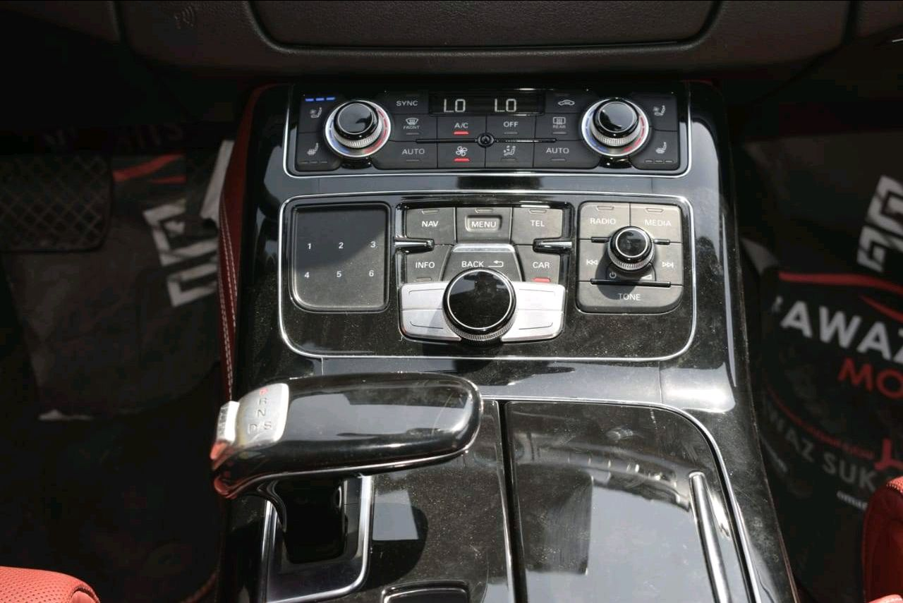 Audi A8 - Image 6