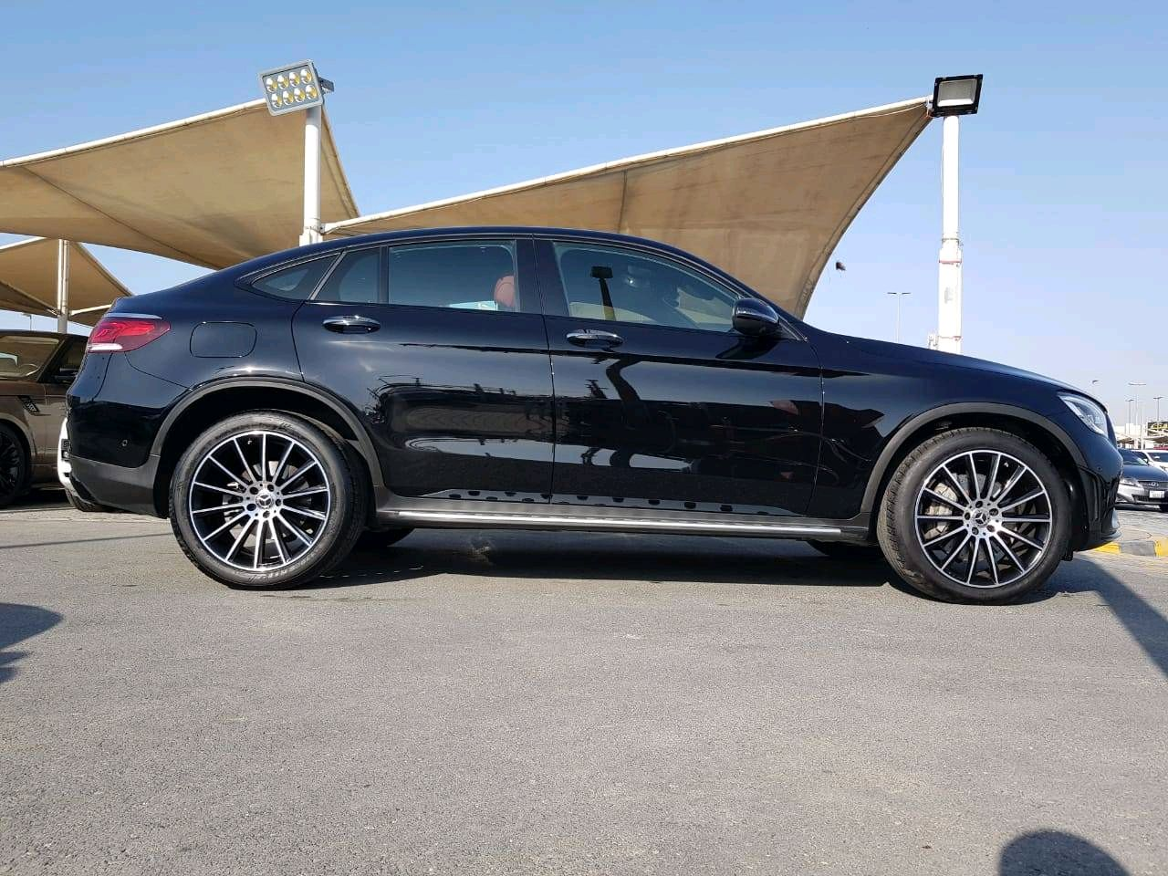 Mercedes Benz GLE SUV - Image 9