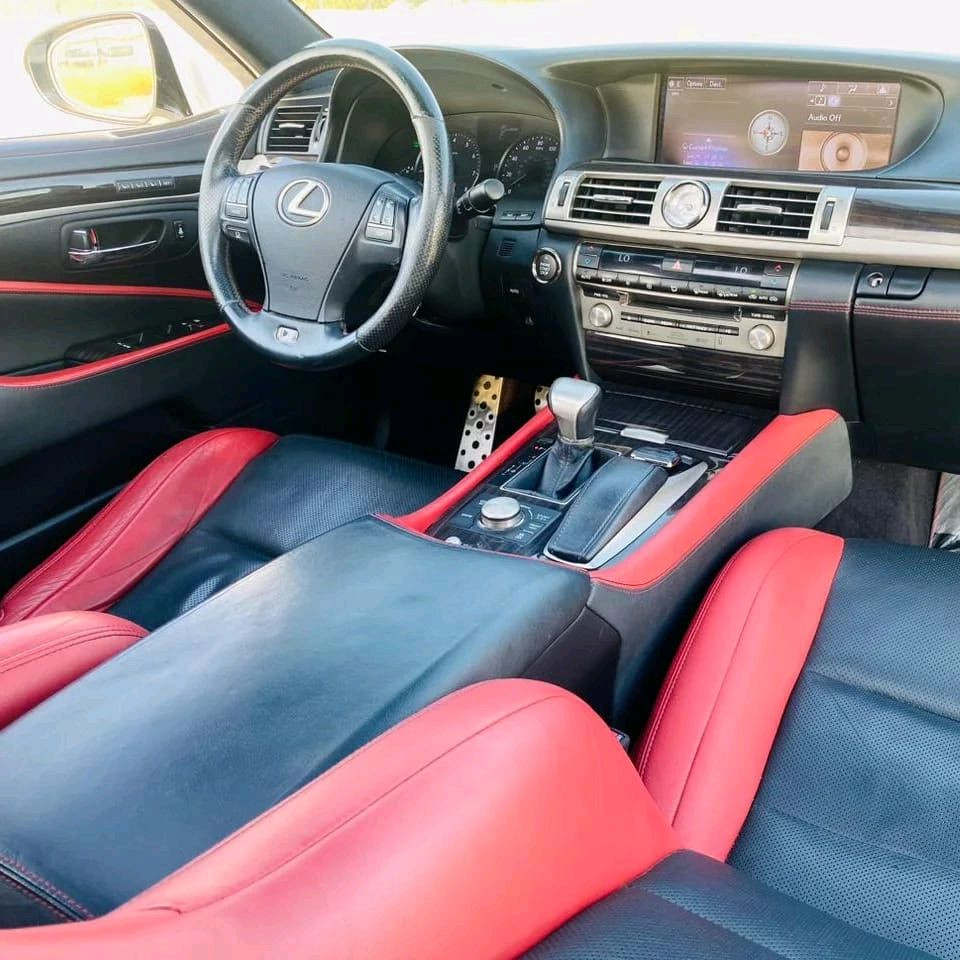 Lexus LS-Series - Image 11