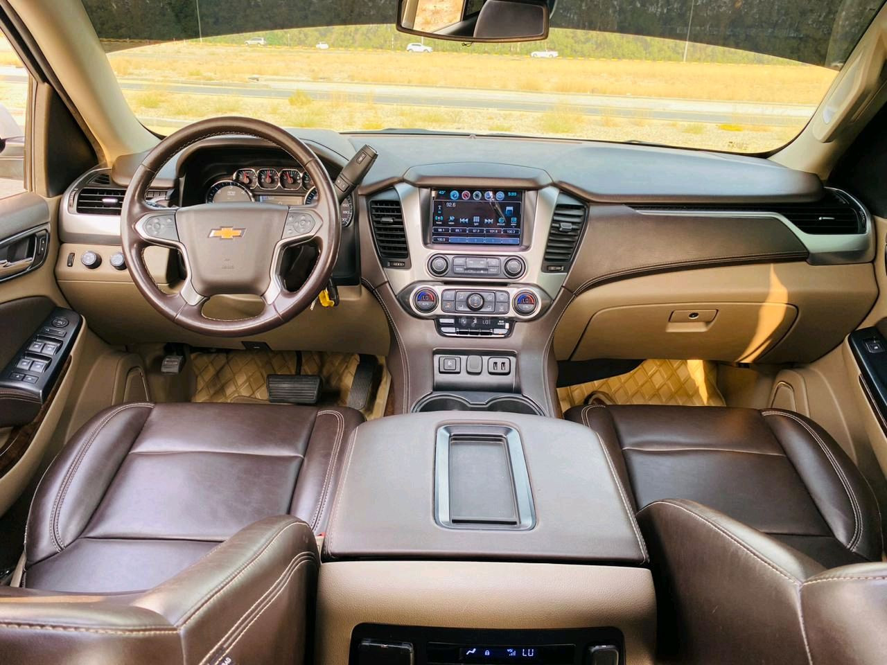 Chevrolet Tahoe - Image 10