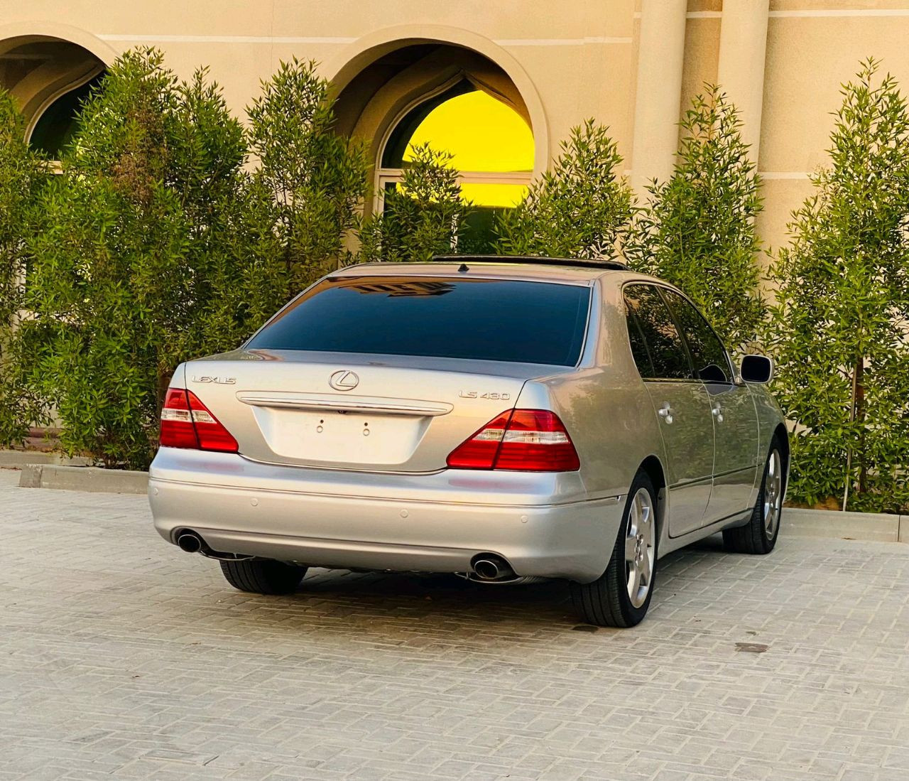 Lexus LS-Series - Image 3