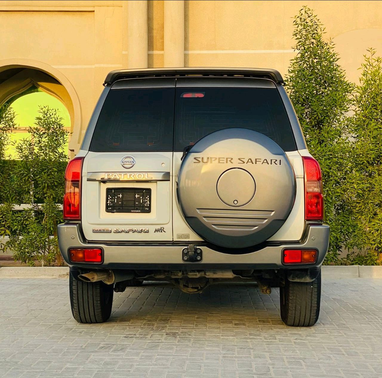 Nissan Super safari - Image 11