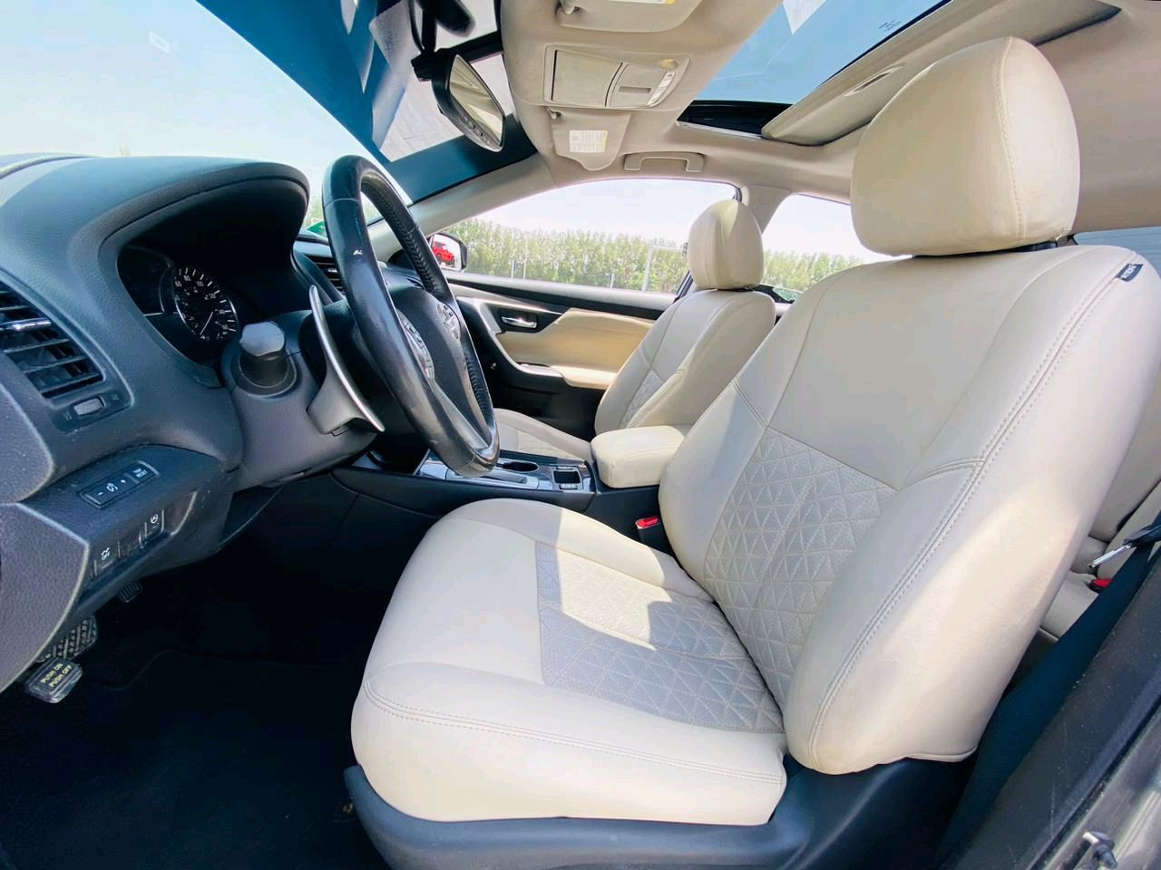 Nissan Altima - Image 8