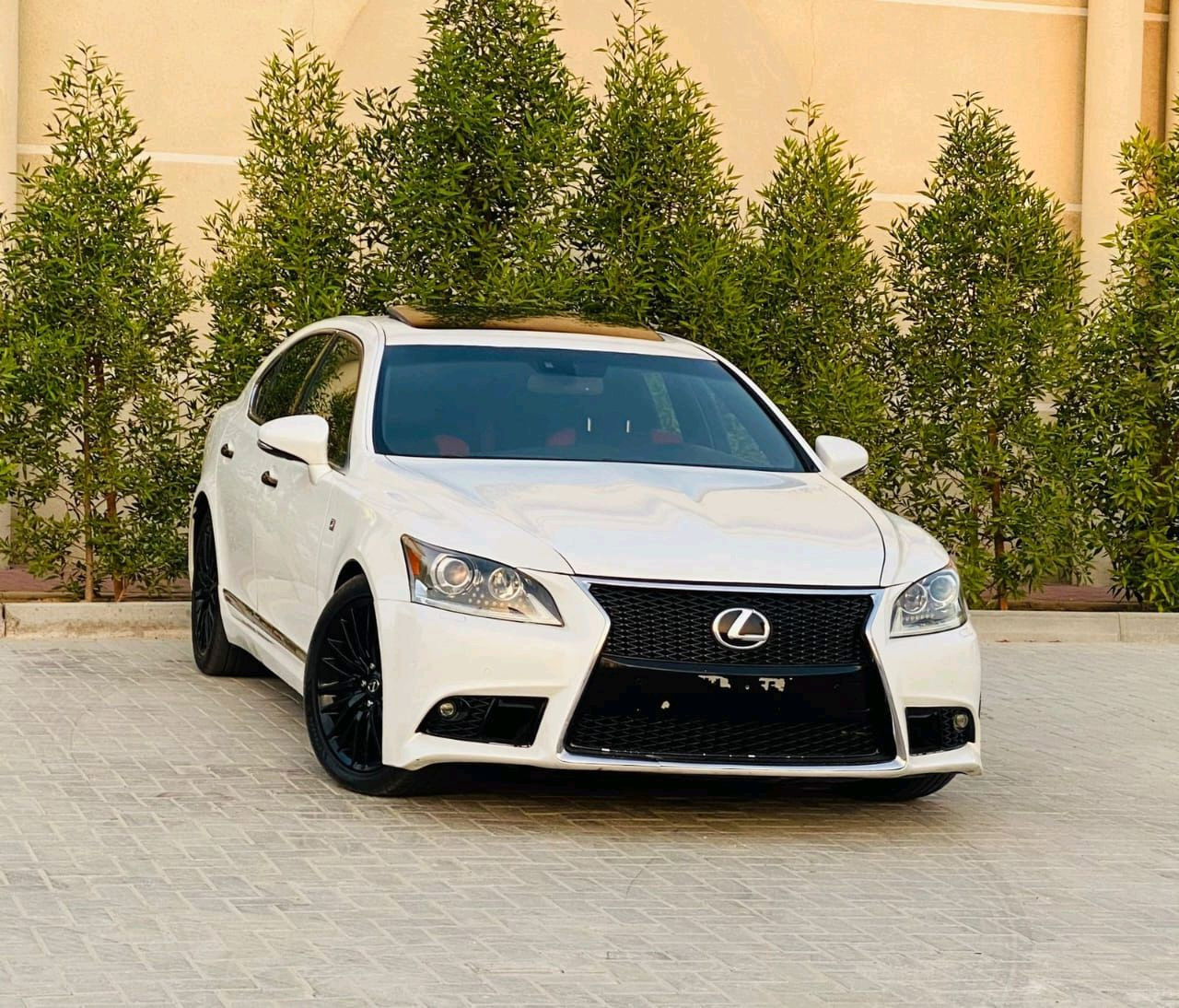 Lexus LS-Series - Image 3