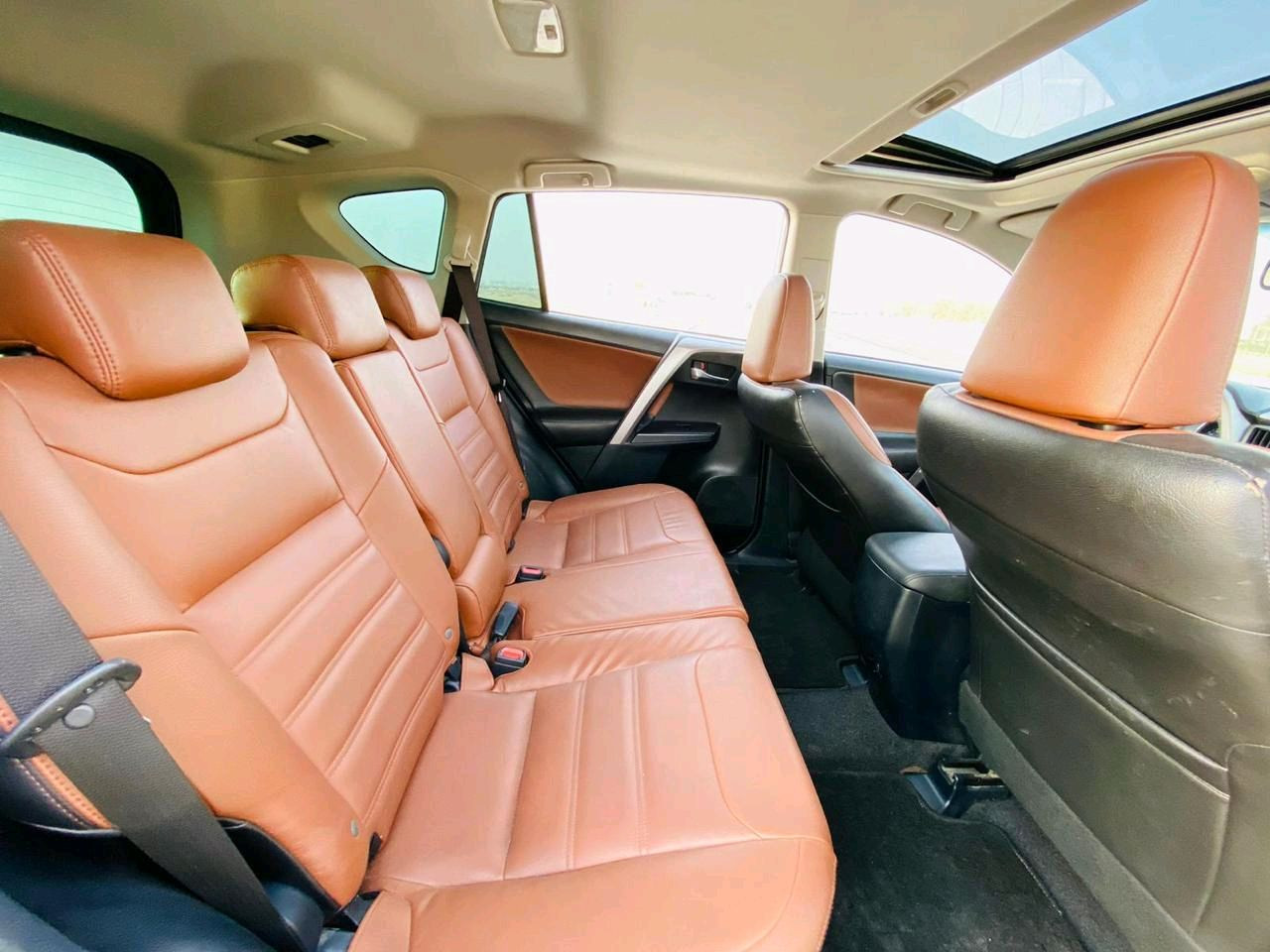 Toyota Rav 4 - Image 6