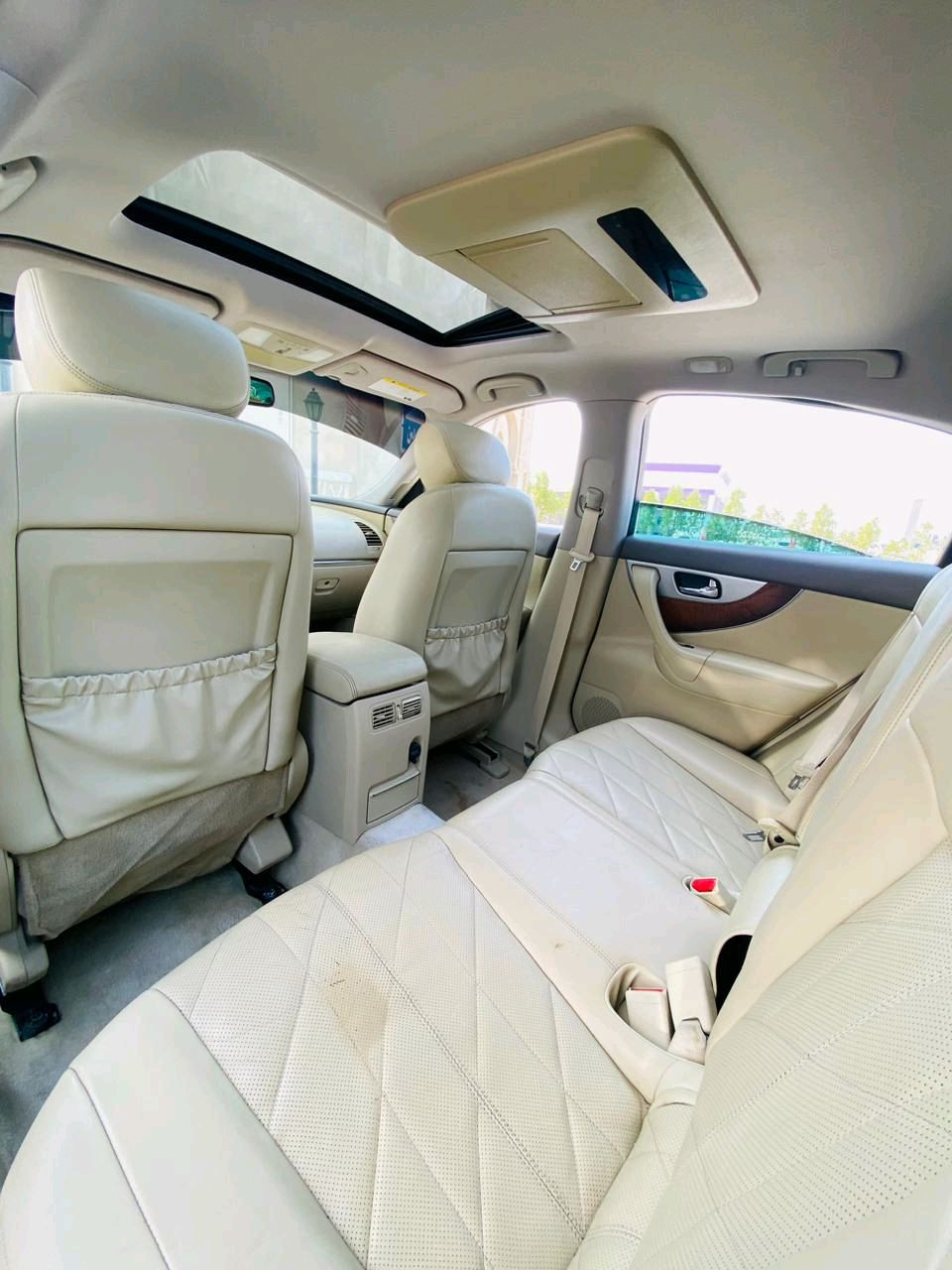 Infiniti QX70 - Image 9