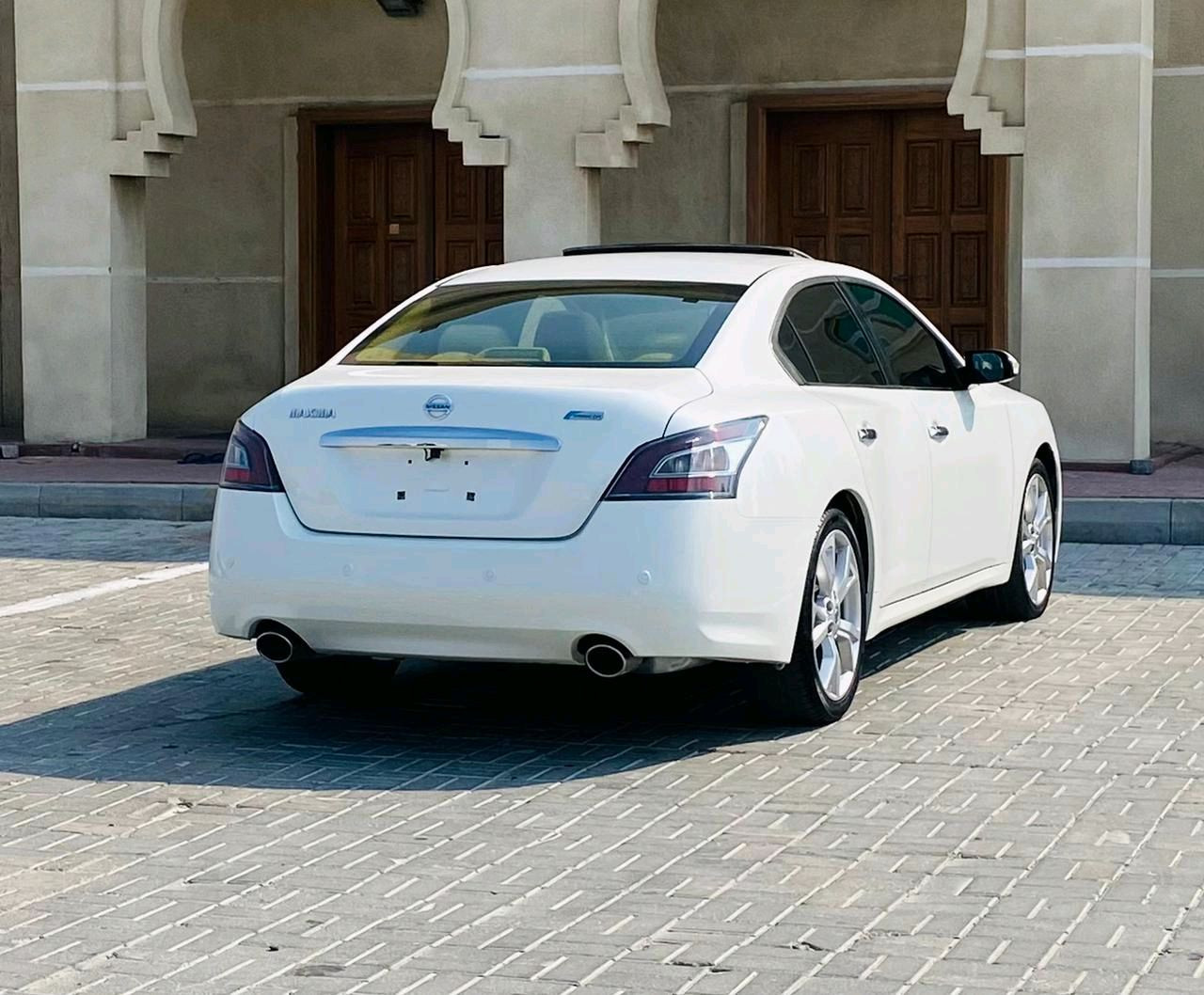 Nissan Maxima - Image 4