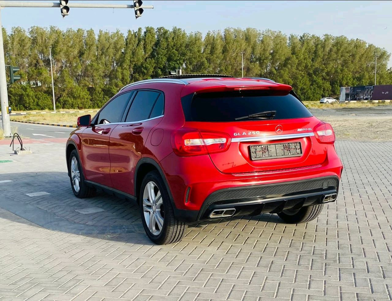 Mercedes Benz GLA - Image 8