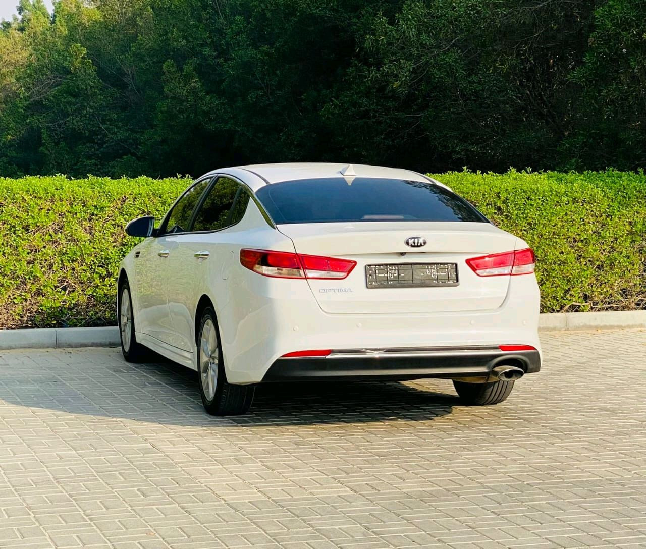 KIA Optima - Image 11