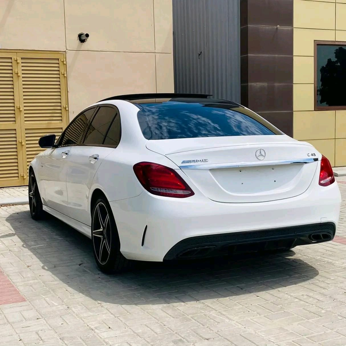 Mercedes Benz C-Class - Image 3