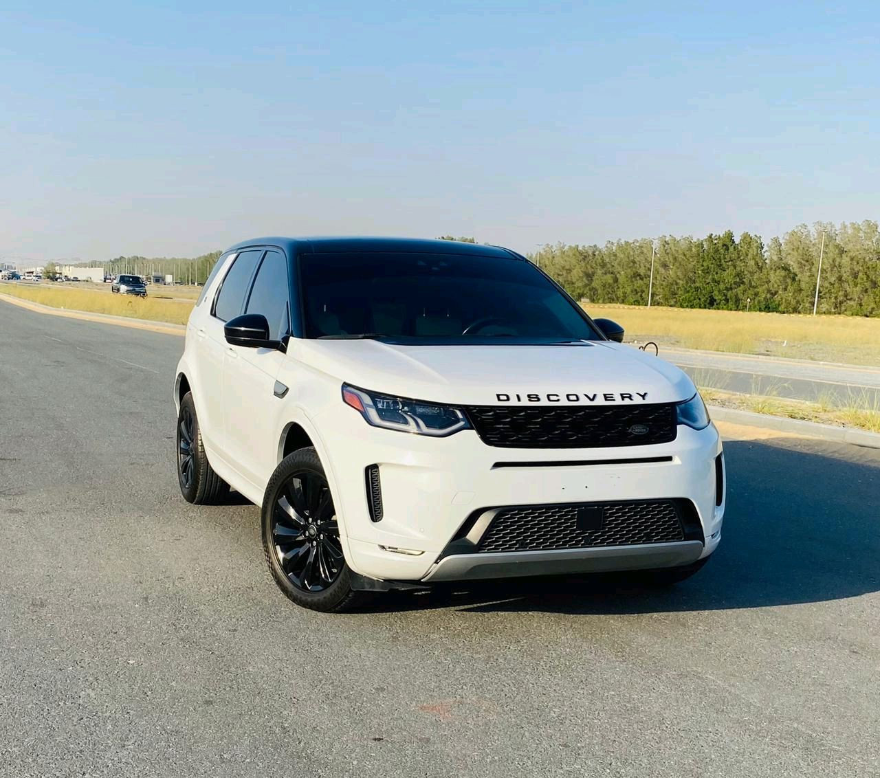 Land Rover Discovery - Image 11