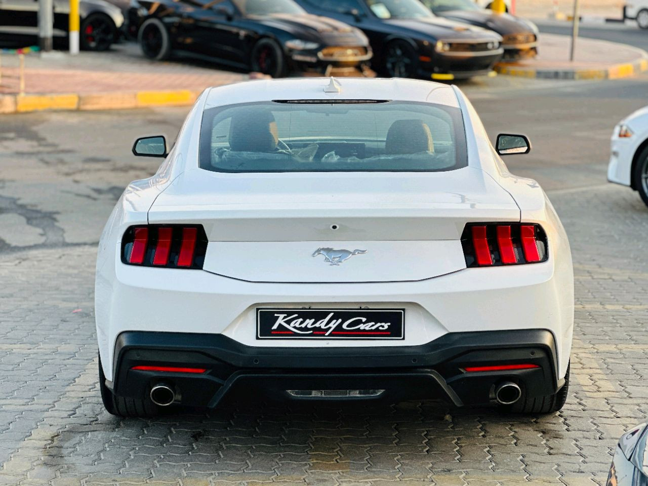 Ford Mustang - Image 7