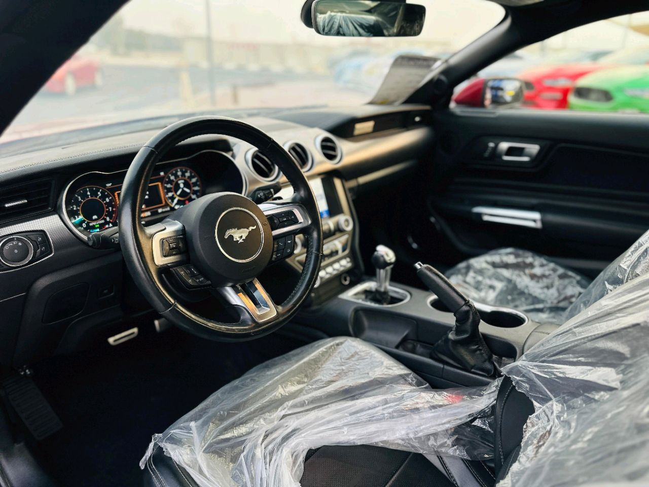 Ford Mustang - Image 10