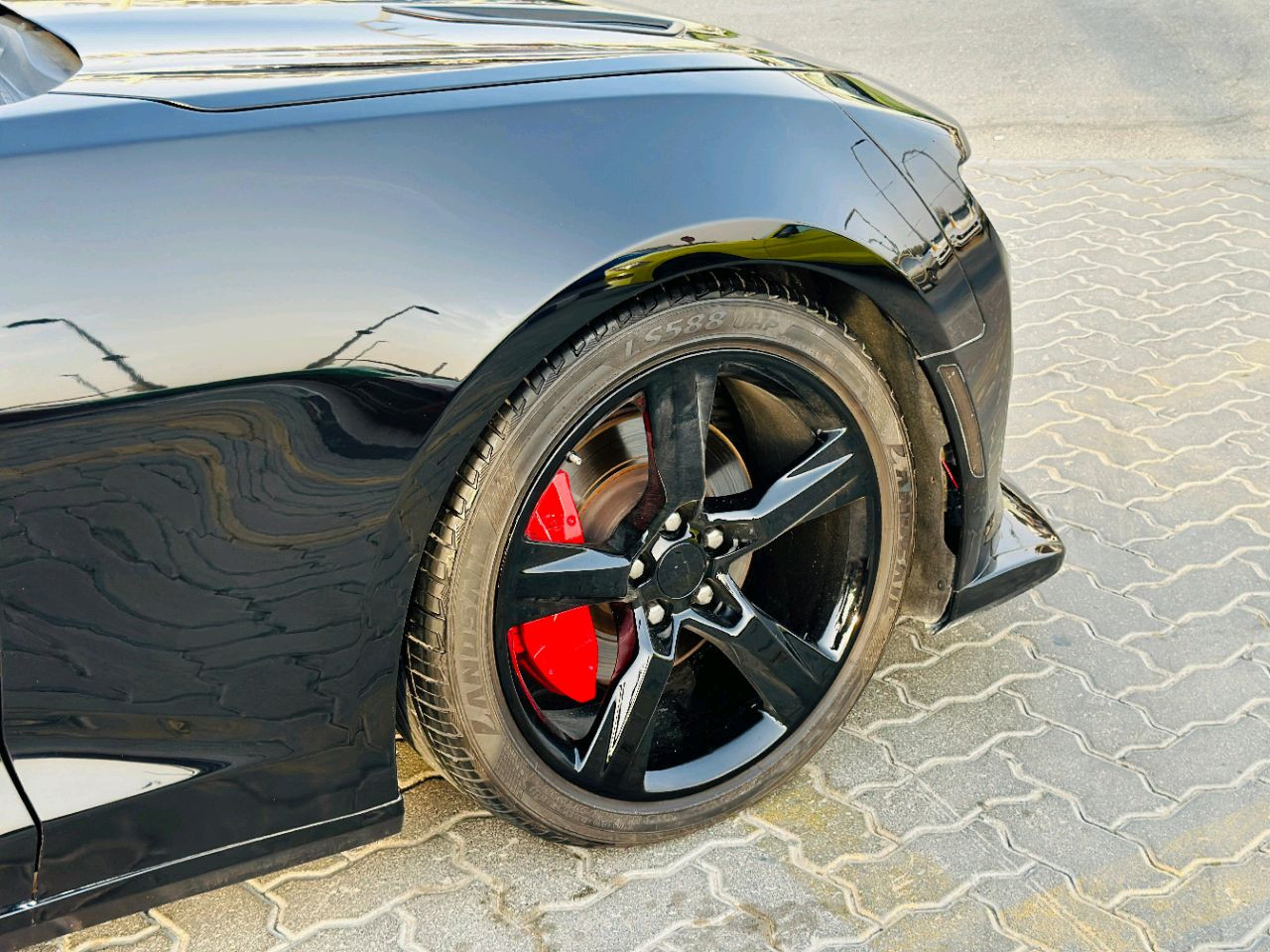 Chevrolet Camaro - Image 9