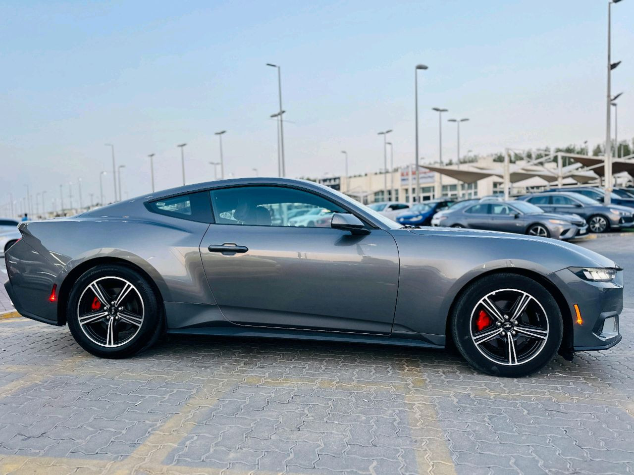 Ford Mustang - Image 5