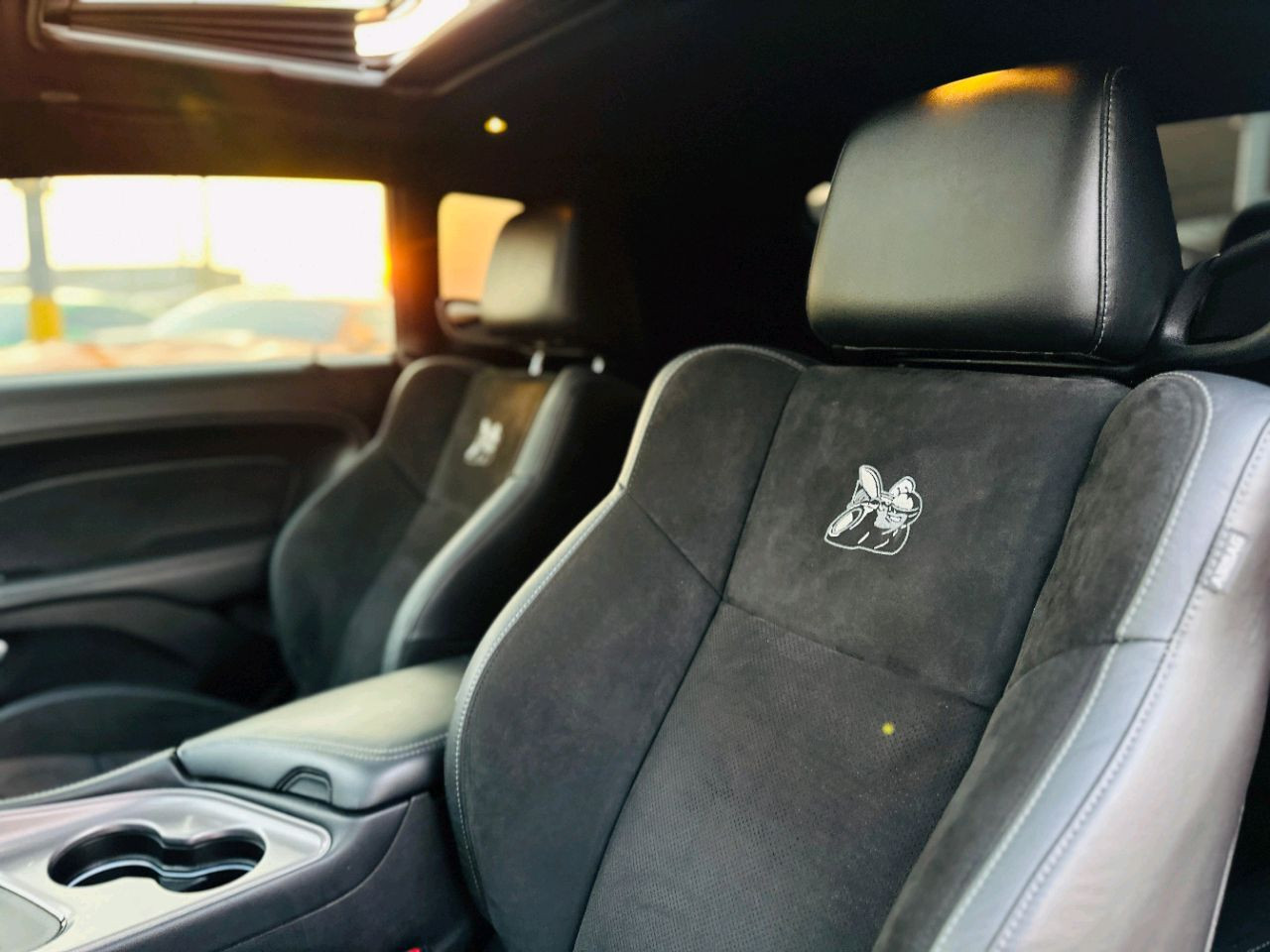 Dodge Challenger - Image 18