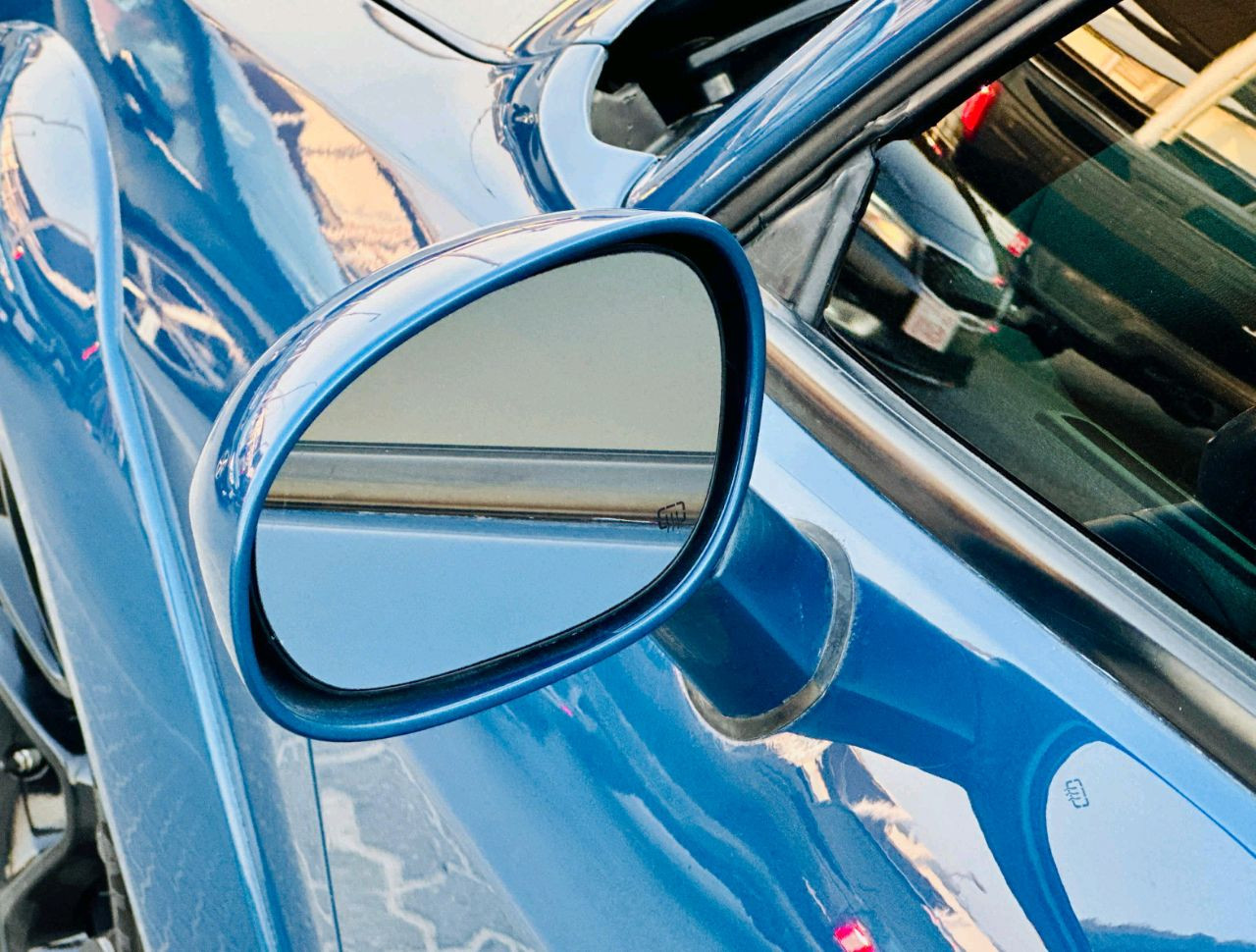 Dodge Challenger - Image 10