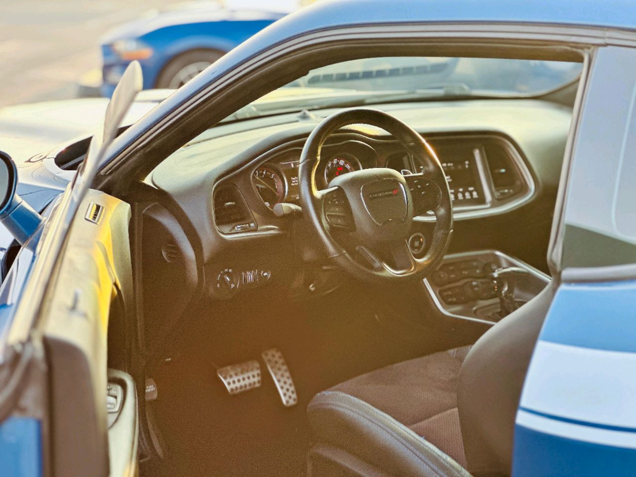 Dodge Challenger - Image 9
