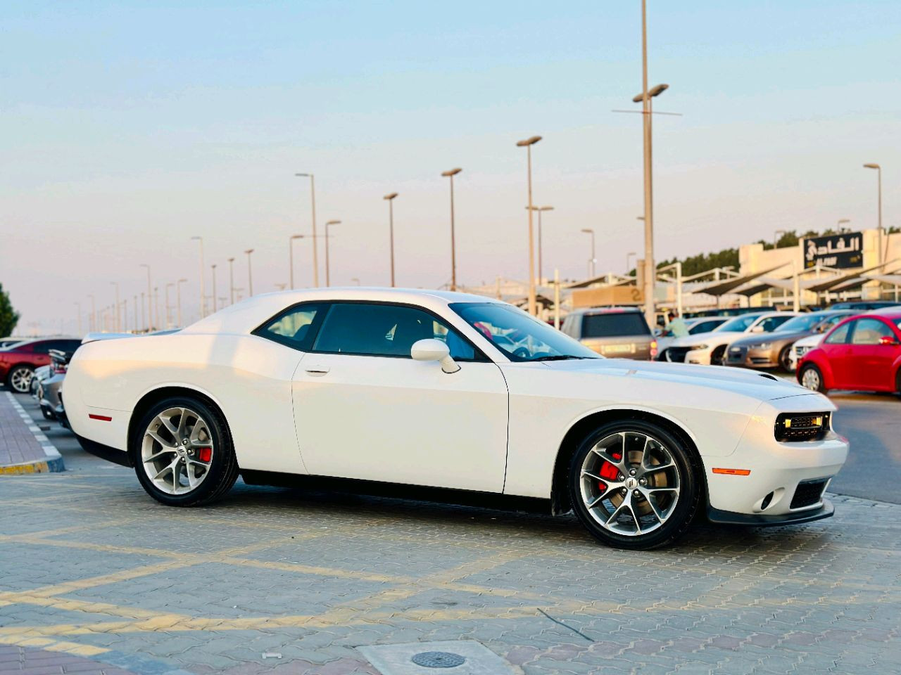 Dodge Challenger - Image 5