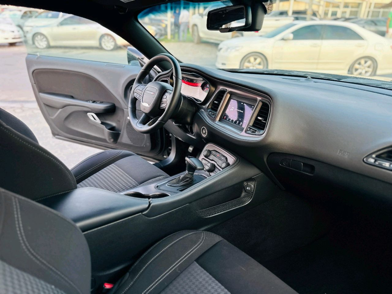 Dodge Challenger - Image 11