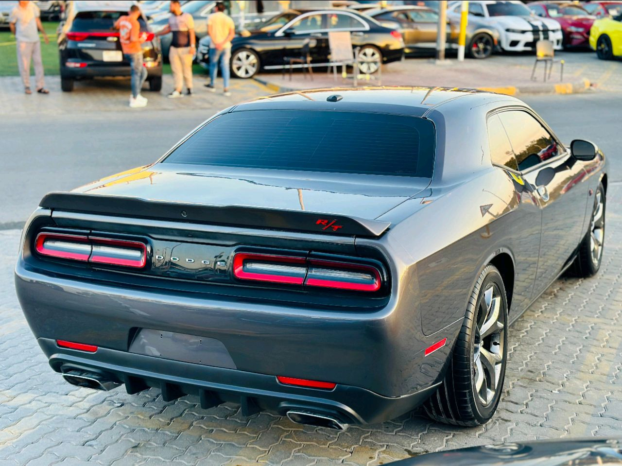 Dodge Challenger - Image 10