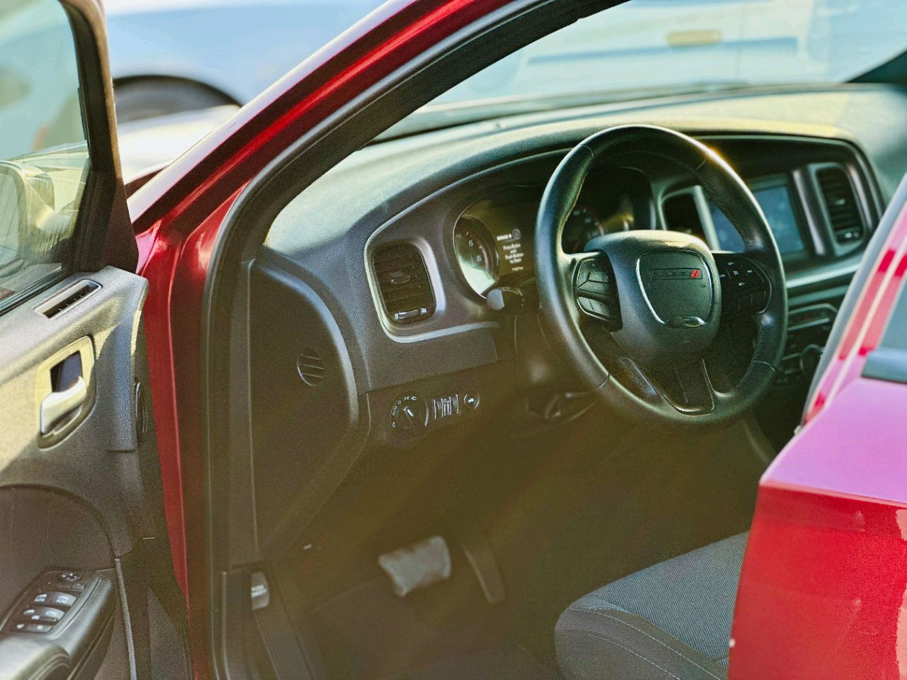 Dodge Charger - Image 9
