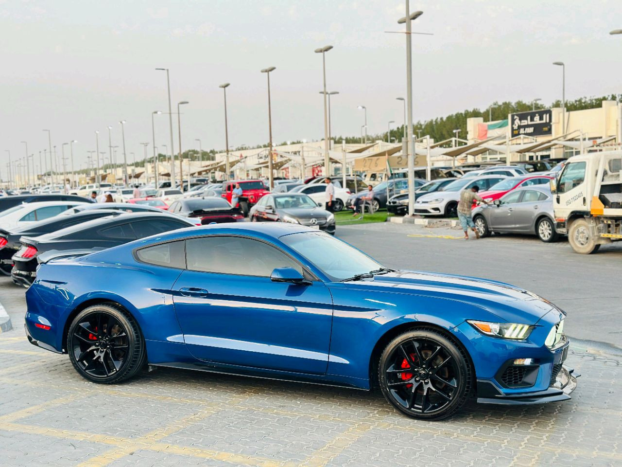 Ford Mustang - Image 5