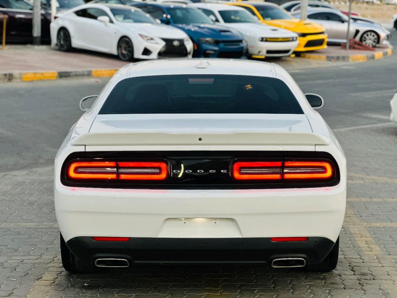 Dodge Challenger - Image 7