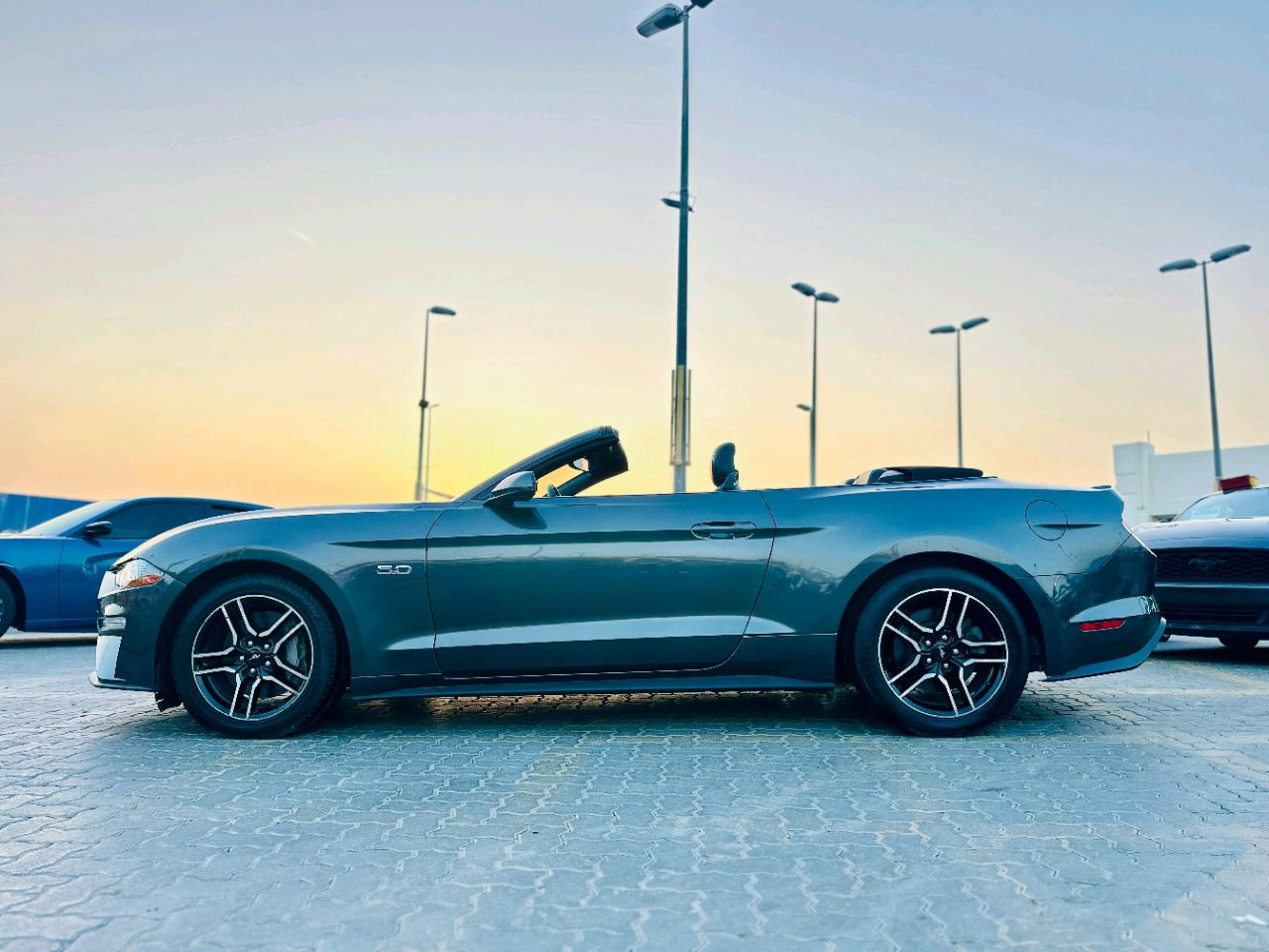 Ford Mustang - Image 13